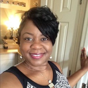 Meet your Posher, Latasha